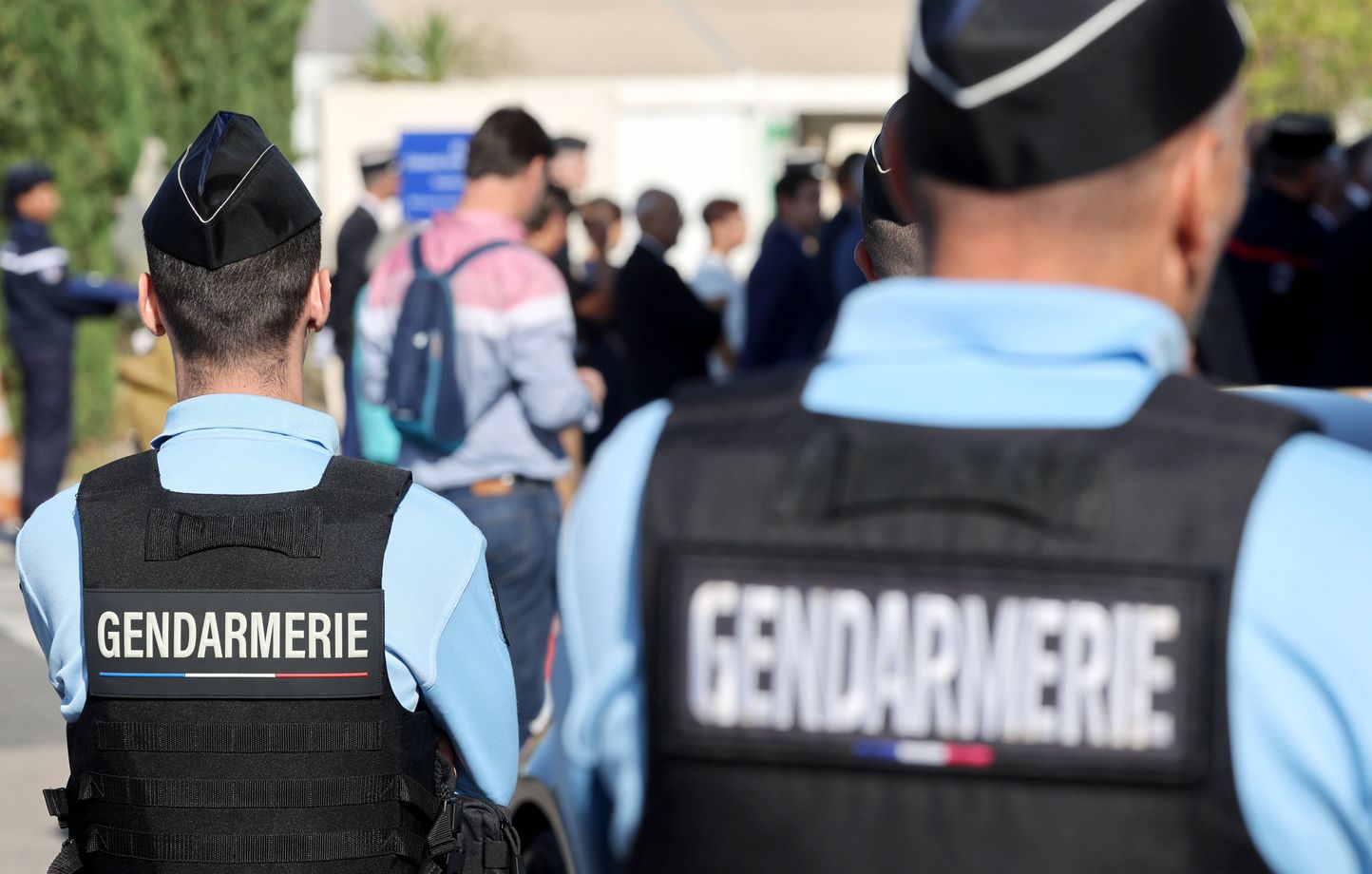 Une enquête a été ouverte, confiée aux gendarmes de la section de recherches de Paris et au groupement de gendarmerie départementale