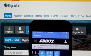La consolidation se poursuit parmi les voyagistes en ligne, où le poids lourd américain Expedia a annoncé mercredi le rachat de son compatriote HomeAway pour environ 3,9 milliards de dollars