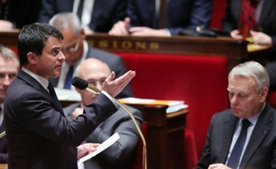 Le ministre de l'Intérieur Manuel Valls a déclaré mercredi soir à Pantin (Seine-Saint-Denis) que les zones de sécurité prioritaires (ZSP), créées dans les quartiers à forte délinquance, "ne sont pas un coup de bluff" en faisant état de "résultats" obtenus.