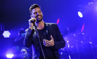 Ricky Martin, le 22 novembre 2014, à Inglewood, en Californie.