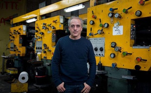 Philippe Poutou, le 24 janvier 2011, au siège du NPA.