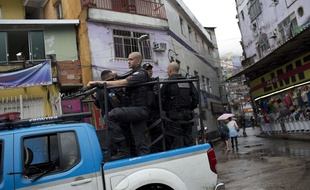 Une touriste espagnole a été tuée dans la favela de Rocinha, à Rio, quelques heures après des affrontements entre la police et les trafiquants de drogue.