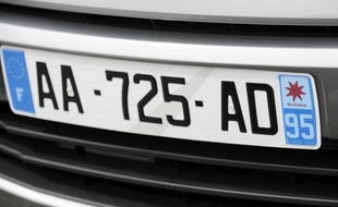 Les automobilistes peuvent choisir le département qui figure sur leur plaque d'immatriculation.