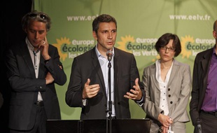 Conférence de presse de présentation de l'équipe de campagne et de la liste Europe Ecologie Les Verts pour les élections municipales de 2014 avec Christophe Najdovski, à Paris le 2 juillet 2013.