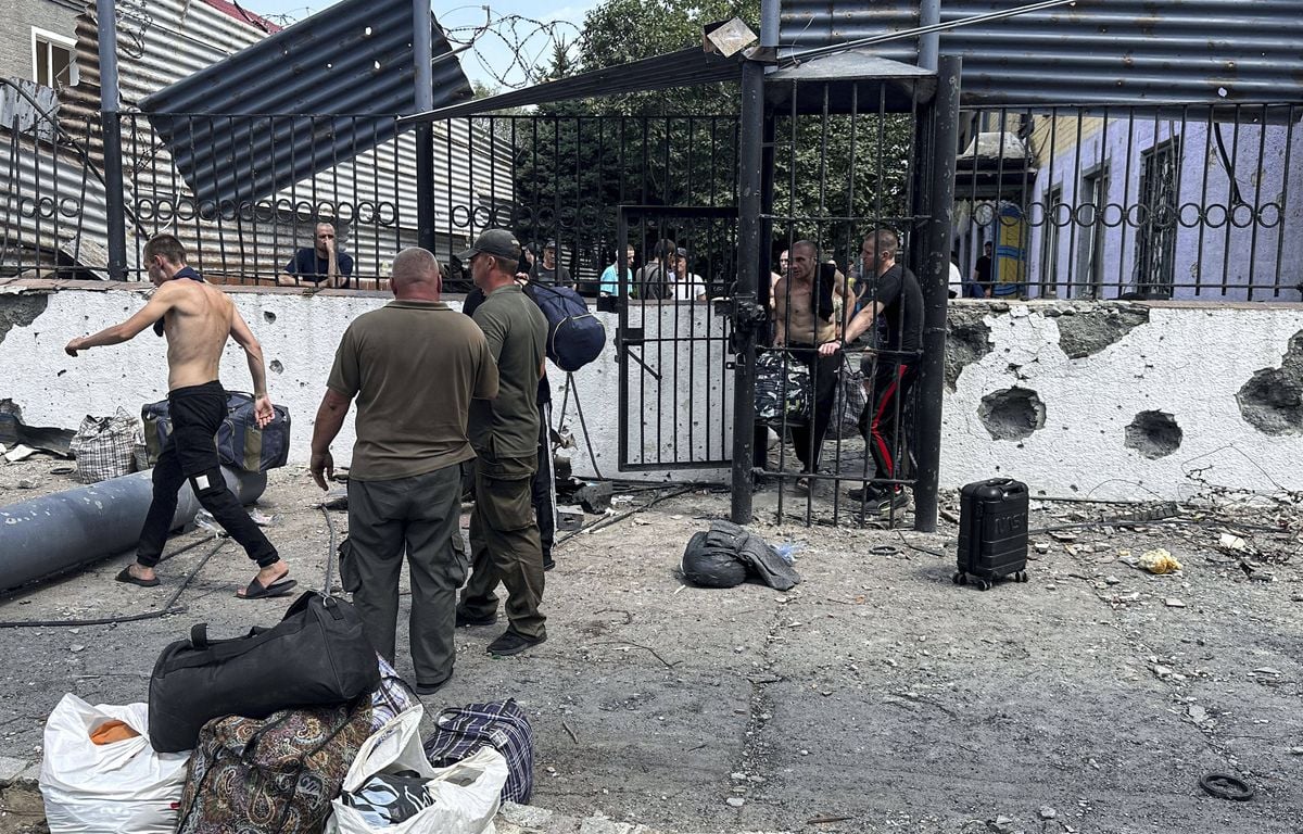 Guerre en Ukraine : Zelensky autorise le recrutement des plus de 60 ans, 25 morts dans des frappes russes