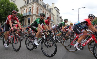 Les coureurs ont quitté Rennes vers 12h40.