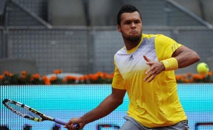 Jo-Wilfried Tsonga, N.8 mondial, a passé mercredi au 2e tour du tournoi de Madrid l'obstacle du Néerlandais Robin Haase, issu des qualifications, l'emportant en deux sets 7-6 (7/5), 7-6 (7/2)