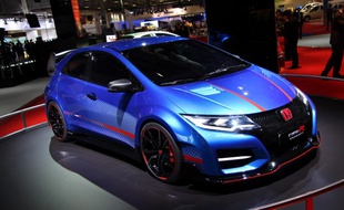 La nouvelle Honda Civic Type R présentée au Mondial de l'Auto 2014