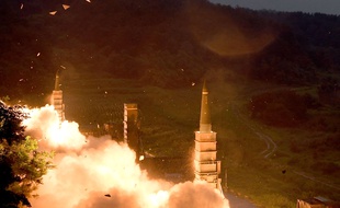Des missiles sud-coréens tirés lors d'un exercice militaire, le 29 juillet 2017.