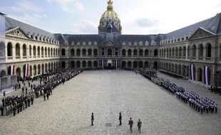 Cinquante ans après les accords d'Evian, les harkis, anciens supplétifs de l'armée française en Algérie, et leurs descendants, attendent mardi, lors de la journée d'hommage national qui leur est consacrée, une reconnaissance par la France de leur "abandon".