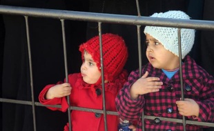 Seulement 12.000 réfugiés syriens ont été réinstallés dans les pays de l'UE, a accusé mercredi la communauté catholique Sant'Egidio à la veille d'un sommet de l'UE à qui elle reproche de ne pas prendre la mesure d'une tragédie près de ses frontières.