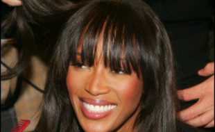 La top-modèle Naomi Campbell a été interpellée jeudi à New York, accusée d'avoir blessé une de ses employées à la tête, a-t-on appris auprès de la police (NYPD).