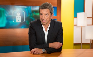 Michel Cymes dans «Le Magazine de la Santé» sur France 5 en 2013.