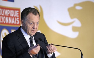 Le président de l'Olympique lyonnais, Jean-Michel Aulas lors d'une conférence de presse à Lyon, le 7 décembre 2009.