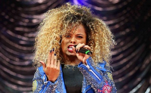 Fleur East, en concert à Manchester (Angleterre), le 11 décembre 2015.