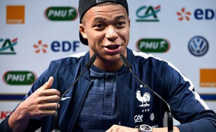 Kylian Mbappé en pleine forme à Clairefontaine.