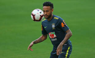 Neymar a ressenti des douleurs dans la région lombaire avec la Seleçao.
