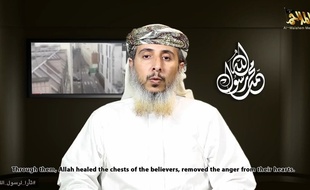 Capture d'écran de l'un des dirigeants d'Aqpa, Nasser Ben Ali-al-Anassi, qui revendique les attaques terroristes de Paris.
