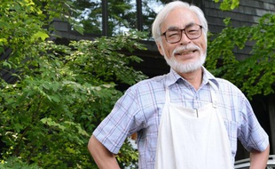 Le réalisateur de films d'animation Hayao Miyazaki, devant son studio de Koganei, à Tokyo, le 10 juillet 2013.