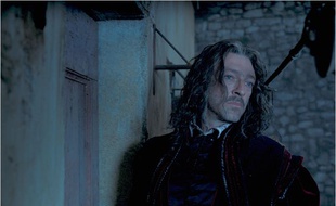 Vincent Cassel dans The Tales of Tales de Matteo Garrone