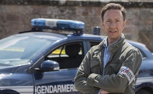 Stéphane Bern en lieutenant de gendarmerie dans «Meurtres en Lorraine».
