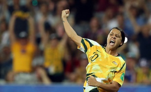 Sam Kerr, l'une des stars de la dernière Coupe du monde, et ses coéquipières font un grand pas dans l'égalité des sexes.