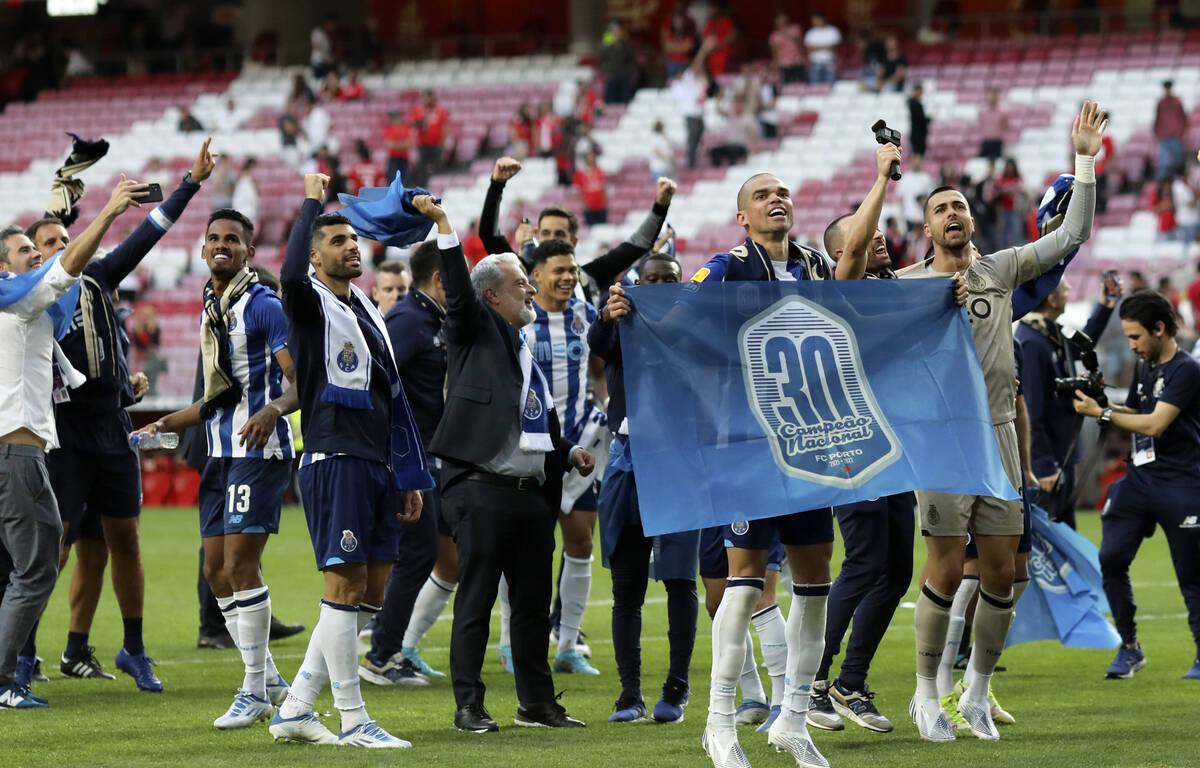 Porto crowned champions for the 30th time