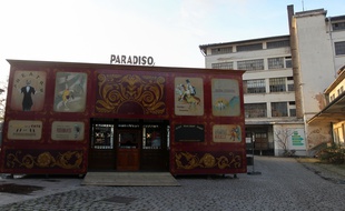 Le quartier du Port du Rhin et les entrepôts de la COOP, investis par le festival Ososphere en 2012.