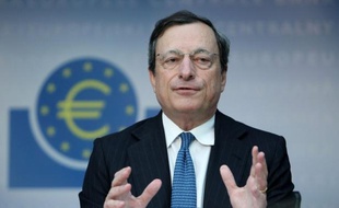 L'espoir d'une intervention ciblée de la Banque centrale européenne (BCE) a fait chuter les taux d'emprunt de court terme des pays les plus vulnérables de la zone euro, une aubaine passagère pour ces Etats mais qui ne règle pas sur le fond leurs problèmes financiers.