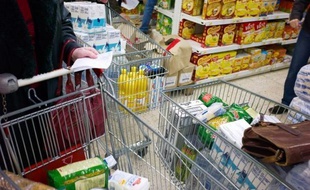 L'effort de rigueur prévu dans le cadre du budget 2013, dont un tiers en impôt sur les ménages, un tiers sur les entreprises, et un tiers de réduction des dépenses publiques, est jugée inéquitable par 54% des Français, selon un sondage BVA publié jeudi.