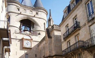 La Grosse Cloche de Bordeaux.