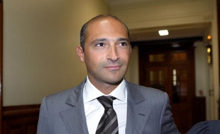 La cellule de renseignement financier Tracfin, qui s'intéresse aussi à la fraude fiscale et sociale, a reçu un signalement après l'acquisition par Thomas Fabius, fils du ministre des Affaires étrangères, d'un appartement à 7 millions d'euros, a indiqué une source proche à l'AFP.
