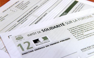 Photo prise d'un imprimé de déclaration de l'impôt de solidarité sur la fortune (ISF) pour l'année 2012, le 19 juillet 2012 à Rennes