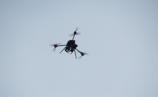 Marseille le 03 MARS 2015 Un drone à Marseille
