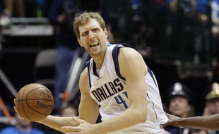 Dirk Nowitzki, sous les couleurs de Dallas.