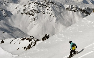 Un surfeur à Meribel le 2 février 2016