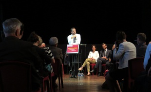 Marseille le 12 JUIN 2015 Christophe Castaner, candidat PS aux régionales de décembre en PACA.