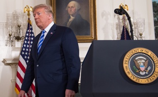 Donald Trump après l'annonce du retrait américain de l'accord sur le nucléaire iranien, à la Maison Blanche, le 8 mai 2018.