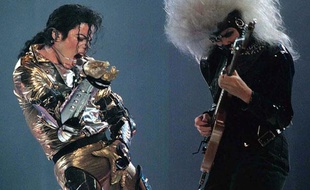 Le danseur
Danseur émérite, on doit à Michael Jackson d'avoir popularisé le fameux «moonwalk» et d'autres pas qui sont devenus sa signature. Son touché de parties génitales très viril fait également partie de la gestuelle incontournable du chanteur.
