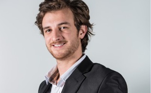 Andréa Kotarac, élu FI en région Auvergne-Rhône-Alpes, a annoncé le 14 mai qu'il voterait pour la liste RN aux élections européennes.