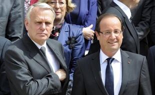 Une nette majorité (60%, +1 point) de Français se disent satisfaits de l'action du président François Hollande, tandis que 59% (+4 points) le sont de l'action du Premier ministre Jean-Marc Ayrault, selon un sondage d'OpinionWay pour Métro paru dimanche.