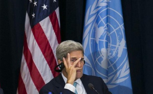 Le secrétaire d'Etat américain John Kerry lors d'une rencontre avec les dirigeants afghans et chinois au siège de l'ONU à New York, le 26 septembre 2015