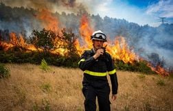 EN DIRECT Incendie dans l’Aude : La préfecture annonce que le feu a été « f…