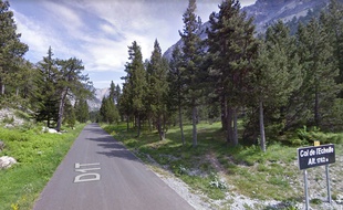Les faits se sont déroulés sur la route qui mène au col de l'Echelle.