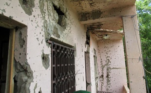 L'hôtel Byblos à Sévaré, au Mali, après l'attaque terroriste du 8 août.