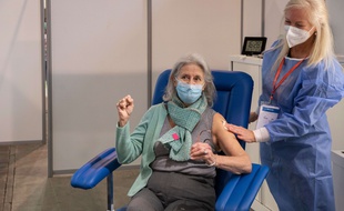 L'Europe a eu 88 millions de doses pour sa population, et en a exporté 108 millions.