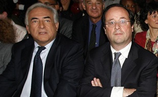 Dominique Strauss-Kahn et François Hollande lors d'un meeting à Paris, le 29 mai 2007.