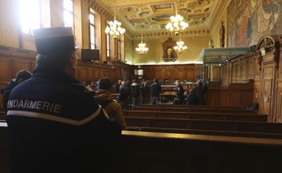 La cour d'assises spéciale du tribunal correctionnel Paris avant le début du procès de la filière djihadiste de Cannes-Torcy, le 20 avril 2017.
