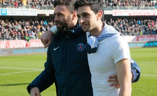 Salvatore Sirigu et Javier Pastore à Troyes le 13 mars 2016.