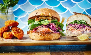 Les savoureux burgers au poisson de Père & Fish Poissonnière